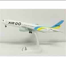 Amazon.co.jp: 飛行機 JA601A モデルプレーン 1/200スケール