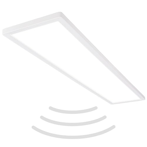 BRILONER - LED Deckenlampe mit Bewegungsmelder, 98x20x3cm, flach, IP44...