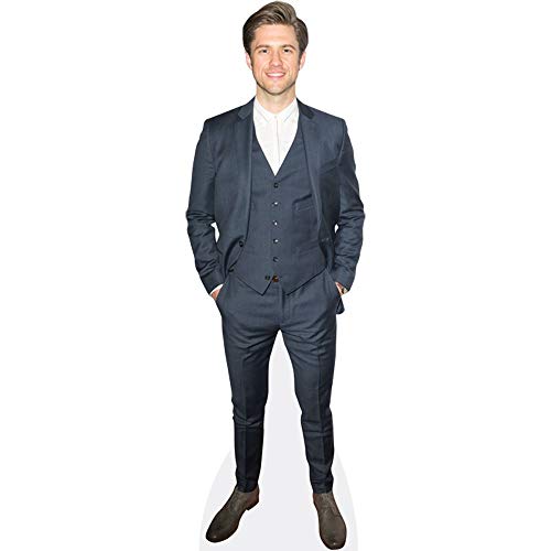 Aaron Tveit (Grey Suit) Pappaufsteller lebensgross für 66,97 EUR (-33%) statt 10,18 EUR bei amazon.de Bild: Aaron Tveit (Grey Suit) Pappaufsteller lebensgross für 66,97 EUR (-33%) statt 10,18 EUR bei amazon.de