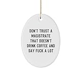 Offrez le cadeau de joie aux magistrats de votre vie. Envoyez cette décoration ovale sincère pour célébrer une occasion spéciale, comme Noël, ou simplement pour montrer votre affection pour l'amour de quelqu'un pour les magistrats. Le moyen idéal pour répandre l'amour et le bonheur