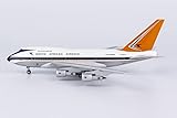 07025 Boeing 747SP South African Airways Delivery Livery (1970s) ZS-SPD Scale 1/400