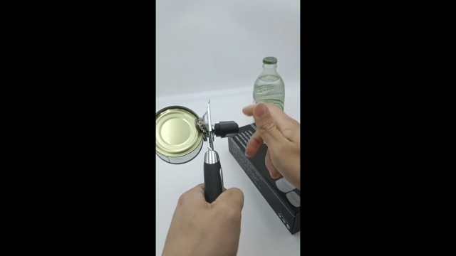 Safring Can Opener Manual, Handheld Strong Heavy Duty Stainless Steel Can Opener, Comfortable Handle, Sharp Blade Smooth Edge, Can Openers with Multifunctional Bottle Opener