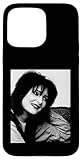 Offiziell lizenziertes Virginia Turbett Photography Merchandise mit dem Siouxie Sioux Of The Banshees Smiling Design. Copyright Virginia Turbett Photography.