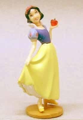 Amazon 食玩 チョコエッグ ディズニー P1 シークレット リンゴ持ち白雪姫 通販
