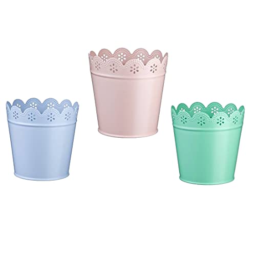 ✔️ DESIGN: Il secchiello metallo aggiunge un tocco di eleganza ai tuoi eventi o progetti artigianali fai-da-te. Puoi usare i cestini come piccole fioriere o riempirli di confetti e caramelle o come regalo alle feste come souvenir. I secchielli possono anche essere usati come getta carte durante feste e cerimonie.