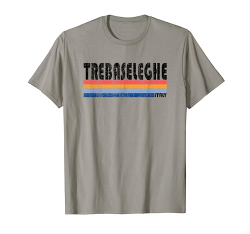 Un design retrò alla moda perfetto per chi ama Trebaseleghe, Italia. Se sei cresciuto lì, vivi lì ora, o semplicemente visitare, non c'è modo migliore per mostrare orgoglio della città natale. Il look invecchiato gli conferisce un tocco vintage che tutti ameranno.