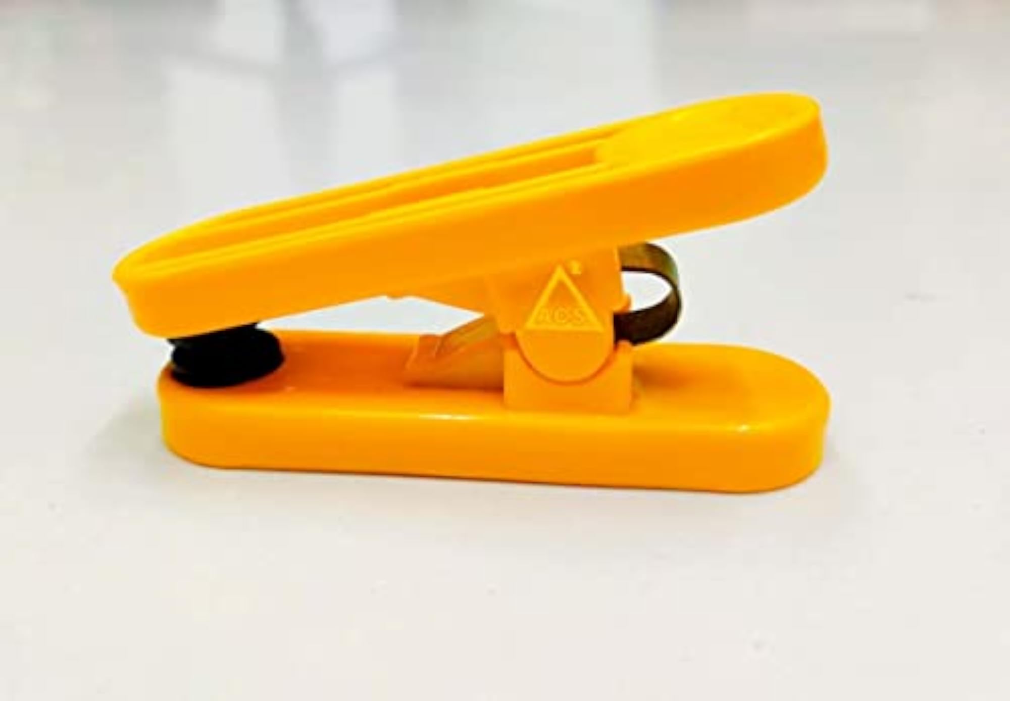 Acupressure Magnetic Finger Power Clips, Yellow