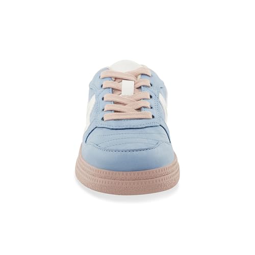 Gia Sneaker2