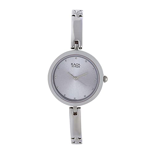 TITAN Reloj Informal 2606SM04