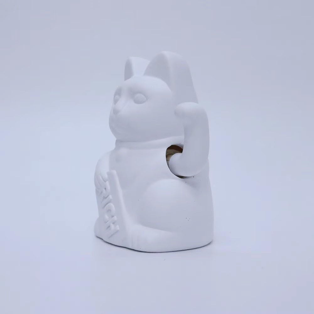 Statua Del Gatto Fortunato Che Saluta Il Gatto Che Fa Cenno Alla Fortuna