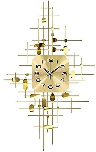 Horloge murale moderne en métal pour habiller un grand mur vide de salon