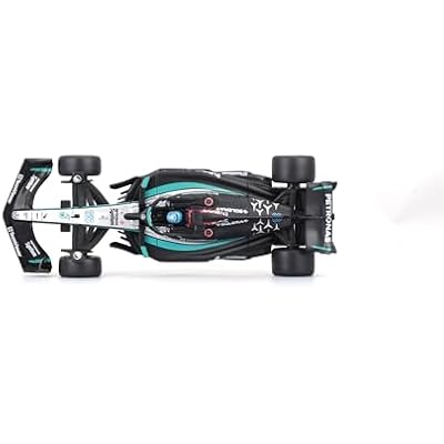 Bburago 1:43 Scale 2024 Formula Race Mercedes W15 Diecast Vehicle with Helmet, Russell #63