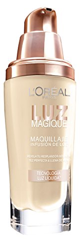 L'Oréal Fondo de Maquillaje Luz Magique Golden Sand - Maquillaje infusión de luz - 30 ml