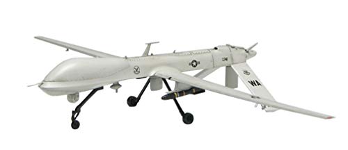 プラッツ 1/72 無人攻撃機 MQ-1B L 武装プレデター( AC-3) プラモデル