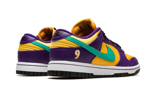Image of Nike Dunk Low SE Women's Trainers