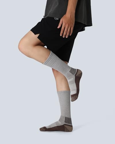 Image of WANDER Merino Wool Crew Socks 3 Pairs Lightweight Cushion Boot Sock