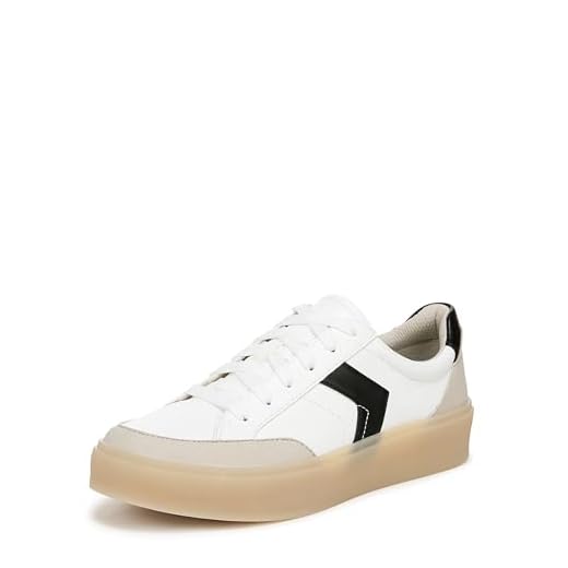 25 Cozy Winter Outfit Ideas for Women (Style Guide) Sneakers