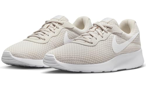Image of Nike WMNS Tanjun