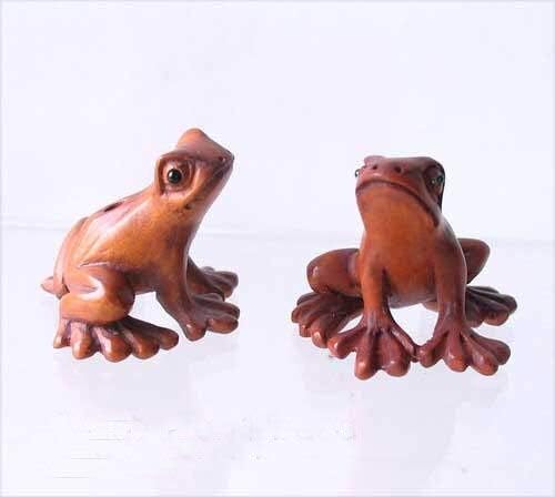 Ribbit Carved Boxwood Signed Tree Frog Ojime/Netsuke Bead for Jewelry Making