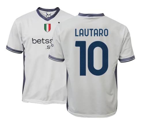Sul fronte della Maglia lo Sponsor Ufficiale, lo Stemma della Squadra, il Nome, il Numero del Giocatore e lo Scudetto sono STAMPATI e NON CUCITI