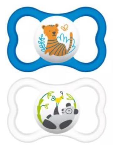 MAM Chupete con Escudo Ventilado, a Partir de 16 Meses, con Tetina Simétrica, Plana y Flexible de Silicona de Fácil Aceptación, con Caja Autoesterilizadora, MAM Air, Azul Mate, Pack de 2uds MAM Chupete con Escudo Ventilado, a Partir de 16 Meses, con Tetina Simétrica, Plana y Flexible de Silicona de Fácil Aceptación, con Caja Autoesterilizadora, MAM Air, Azul Mate, Pack de 2uds