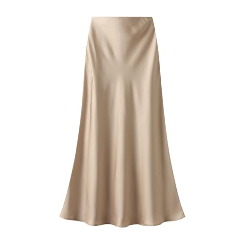 Robe en satin unie parfaite pour un cocktail chic en été