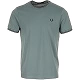 Coupe droite valorisante adaptée à la morphologie masculine adulte