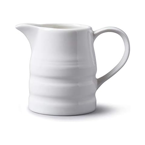 Jarra tradicional de porcelana para iglesia Cover