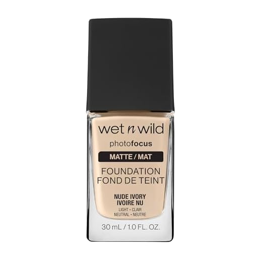 Wet n Wild - Photo Focus Foundation - Fondotinta Avorio Nude - Copertura Intensa, Per una Pelle Impeccabile in Foto - Riduce Linee Sottili, Macchie e Rughe - Vegan