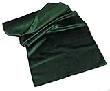 Sie erhalten einen rechteckigen Tischläufer aus weich, flauschigem Samt für die perfekte Ambiente Zuhause. Samt ist gerade ein aktuelles Modethema, speziell im Bereich Einrichtung und Accessoires.