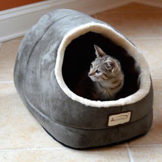 Armarkat Machine Washable Sage Green Cat Bed