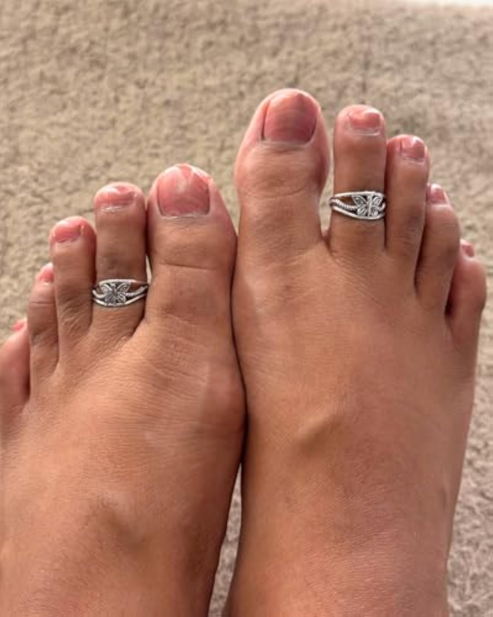 Set of 2 Women's Adjustable Oxidized Butterfly Toe Rings