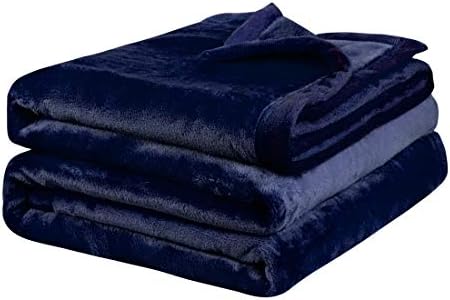 PiccoCasa Flannel Fleece Blanket Soft Lightweight Warm Fuzzy Blanket for All-Seasons, Wide Hemmed Luxury Comfy Decorative for Couch Living Room Fern Green 58 x 75cm