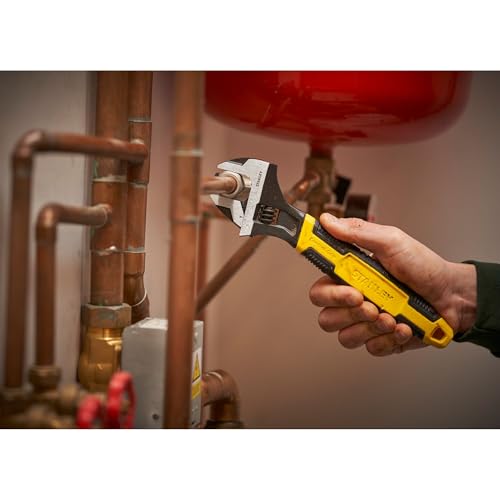 STANLEY 0-90-948 maxSteel Clé À molette Forgée en Acier Chrome, 30 x 200 mm - Poignée Bi matière - mollette de Réglage Crantée - Idéal pour La Plomberie - Normes ISO et DIN