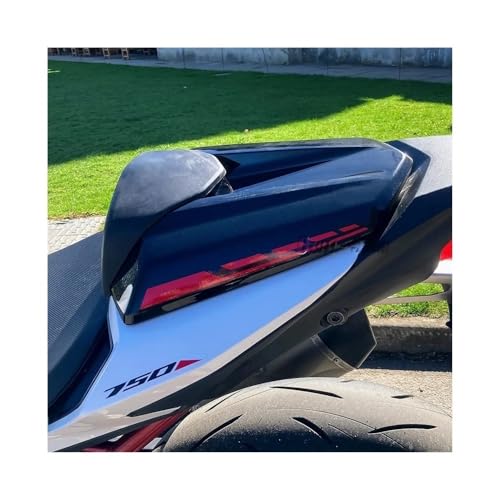 Hornet CB750 accessoires : carénage queue et capot de siège arrière carbone - 6