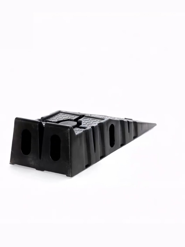 Rampe De Chargement Lourde Wiltec - 2 Rampes, Capacité 5 Tonnes, Dimensions 905x300x215 Mm, Neuve