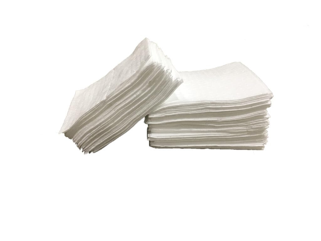 White Dimpled Oil Only Absorbent Pads Lightweight - 15