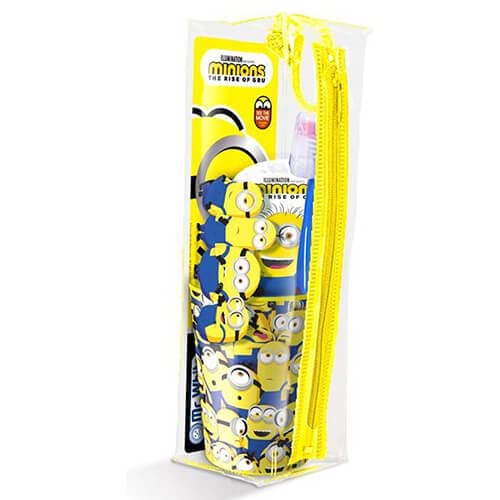 Pochette realizzata per Minions con dentifricio ml 75, spazzolino con capuccio, Bicchiere