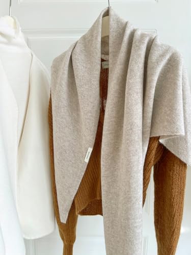 Knitted Triangle Scarf for Women Cute Head Scarf Fall Aesthetic Accessories Old Money Triangle Shawl4