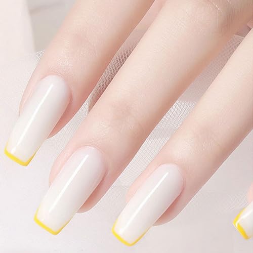 Gel à ongles modelage à la main pour réussir ses extensions seul