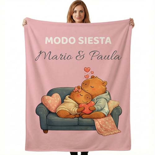 LolaPix Manta personalizada com nome para namorados. Cobertor personalizado para o dia dos namorados ou aniversário. Presente Dia dos Namorados. Certificado Oeko-Tex. Manta macia para casais com 3