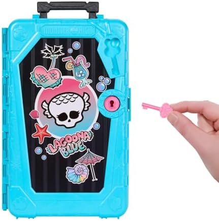 Monster High Gizemli Arkadaşlar Muhteşem Tatil seti, Lagoona Blue bebek ve aksesuarlar, bavul ve giysiler gibi 19'dan fazla sürpriz, JDR51 - Görsel 7
