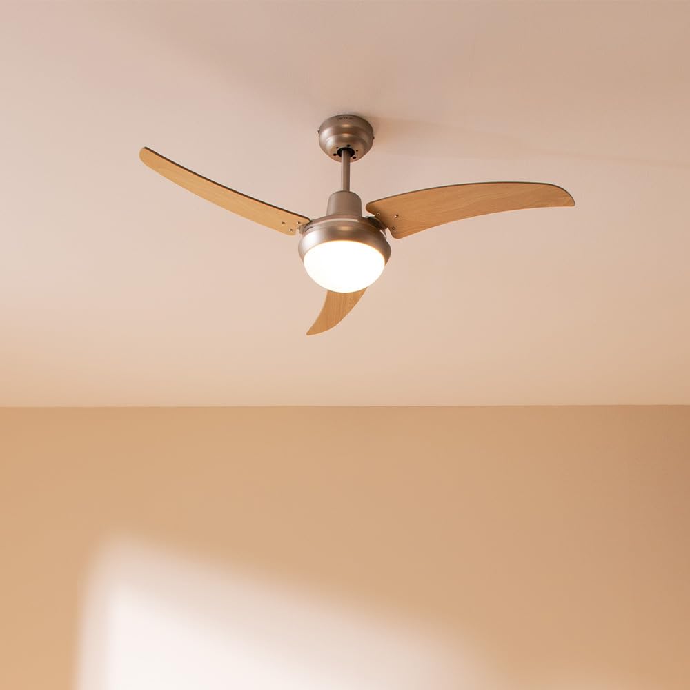 Cecotec Wentylator sufitowy z pilotem i światłem EnergySilence Aero 480, 65 W, średnica 106 cm, 3 odwracalne łopatki, 3 prędkości, wykończenie z drewna orzechowego/bukowego