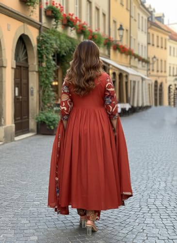 Ensemble Anarkali en viscose premium GoSriKi avec finitions raffinées de style