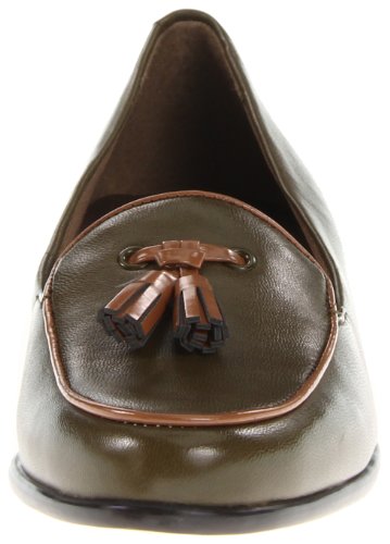 Image of Trotters Women's Leana Loafer Flat