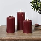 Lights4fun Lot de 3 Bougies Piliers TruGlow® en Cire Bordeaux avec LED Blanc Chaud à Pil...
