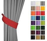 Der Stoff ist beidseitig (beide Seiten sind identisch) und leicht lichtdurchlässig, wodurch eine angenehme, halbdunkle Atmosphäre im Raum geschaffen wird. Das Gewebe fühlt sich gut an, ist pflegeleicht und gehört zu den Stoffen, die knitterfrei sind.