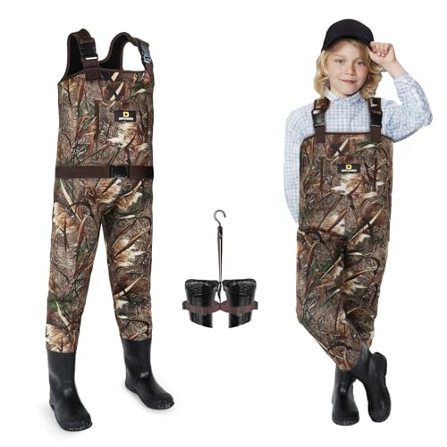 How To Choose The Best Chest Waders For Duck Hunting By An