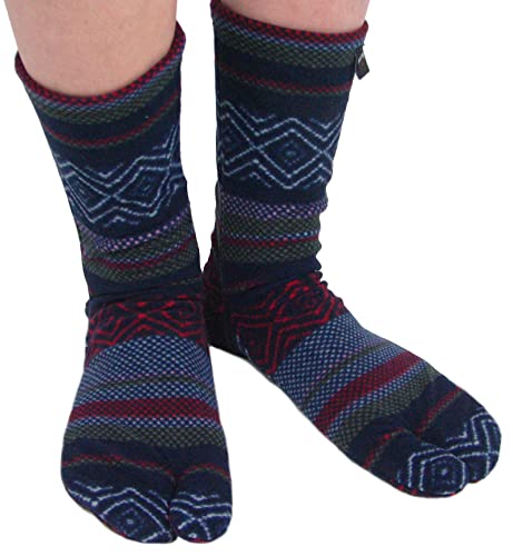 Polar Feet Fleece Tabi Flipflop Socks for Men and Women3