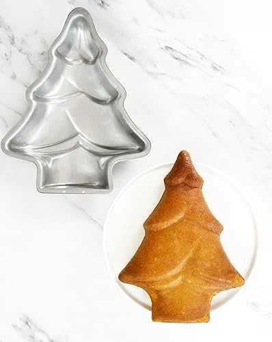 Image of USA Pan Global Christmas Tree Cake Pan